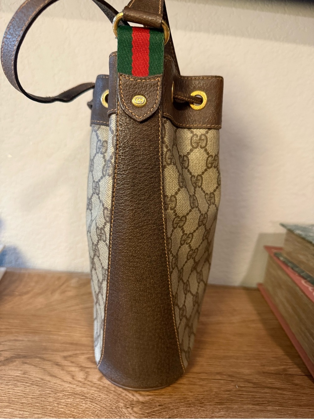 Gucci Brown GG Supreme Canvas Bucket Crossbody Authentic Vintage - Picture 5 of 8